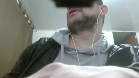 Snapshot of camiloking17 chatting on November 24, 2025, 8:41 pm camilo online show from November 24, 2025, 8:41 pm