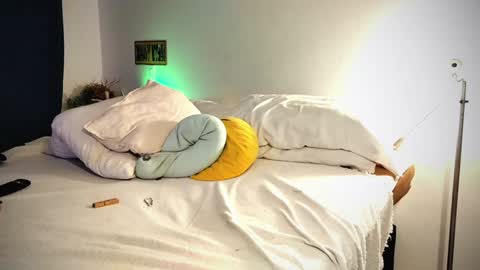 camilo online show from February 6, 2025, 4:42 am