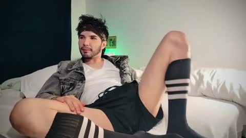 camilo online show from February 7, 2025, 3:34 am