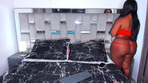 Camila online show from September 18, 2025, 10:28 am