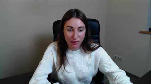 cammila horn online show from November 29, 2025, 6:22 pm