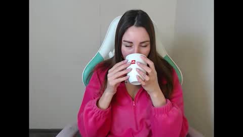 cammila horn online show from March 2, 2026, 6:14 am