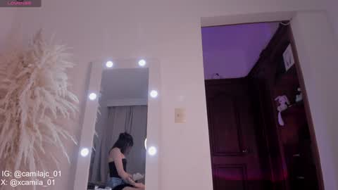 Laura Camila online show from January 10, 2025, 3:18 am