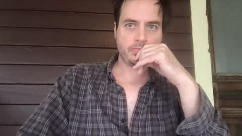 camunity online show from October 17, 2025, 10:01 pm