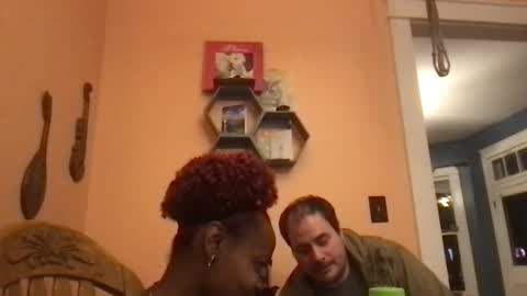 camunity online show from April 1, 2026, 1:28 am