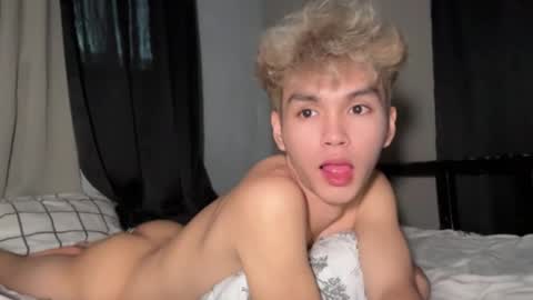 Snapshot of camwithethan chatting on February 16, 2026, 12:51 am Ethan online show from February 16, 2026, 12:51 am