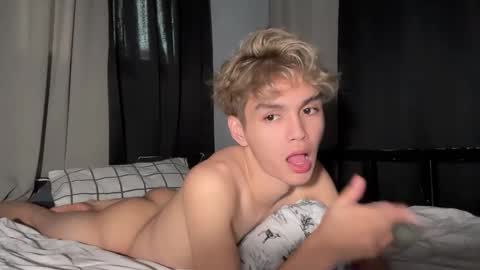 Snapshot of camwithethan chatting on February 17, 2026, 3:14 am Ethan online show from February 17, 2026, 3:14 am