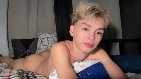 Snapshot of camwithethan chatting on February 28, 2026, 9:54 am Ethan online show from February 28, 2026, 9:54 am