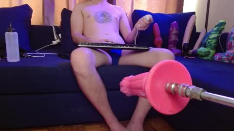 Snapshot of camzlut4u chatting on February 22, 2025, 7:58 pm mark the Slut online show from February 22, 2025, 7:58 pm