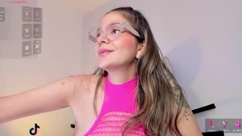 Candase online show from November 25, 2025, 12:54 am