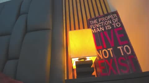 Candela online show from February 10, 2025, 6:24 pm