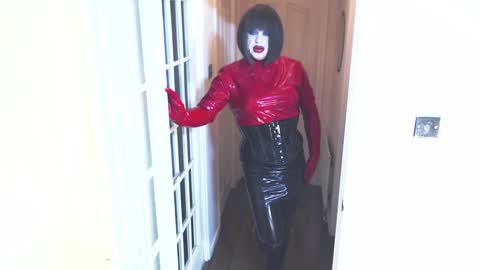 Snapshot of candi_smokes chatting on December 8, 2024, 2:09 pm candi smokes online show from December 8, 2024, 2:09 pm