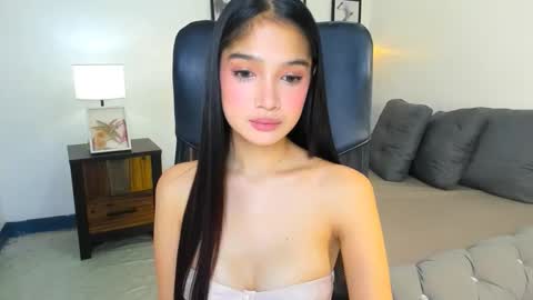 Snapshot of candiceferragamo chatting on January 17, 2026, 2:33 pm candiceferragamo online show from January 17, 2026, 2:33 pm