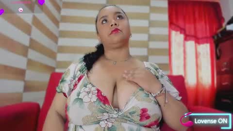 Candy  Brown online show from October 30, 2025, 1:23 pm