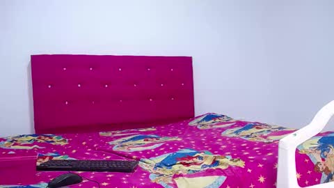 CANDY DUSTANO online show from March 4, 2025, 9:54 pm