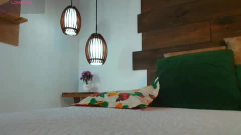 Jolie online show from November 14, 2025, 11:02 pm