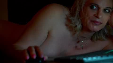 Snapshot of candy_girls_4_u chatting on November 29, 2025, 10:07 am ExtraCandy online show from November 29, 2025, 10:07 am