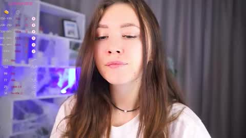 Leya online show from November 3, 2025, 5:09 am