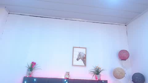 Snapshot of candy_lux_ chatting on February 22, 2026, 4:38 pm Candy online show from February 22, 2026, 4:38 pm