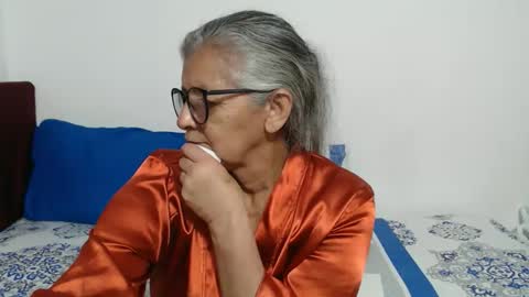 Snapshot of candy_mature_ chatting on April 26, 2026, 2:04 pm candy online show from April 26, 2026, 2:04 pm
