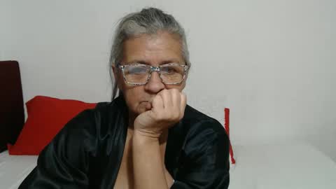 Snapshot of candy_mature_ chatting on May 15, 2026, 11:50 am candy online show from May 15, 2026, 11:50 am