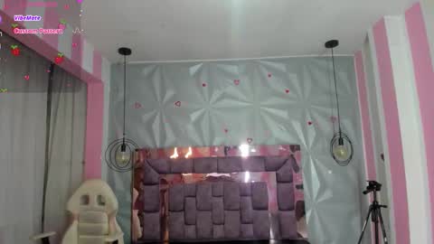 Ania online show from November 25, 2025, 11:10 am