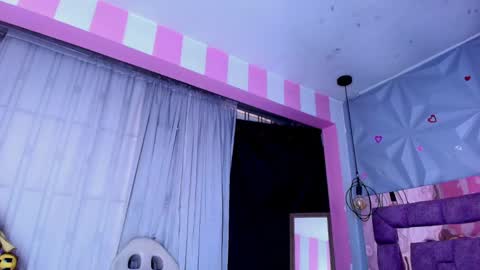 Ania online show from April 3, 2026, 12:03 pm