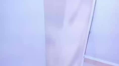 Candy  online show from September 10, 2025, 4:01 am