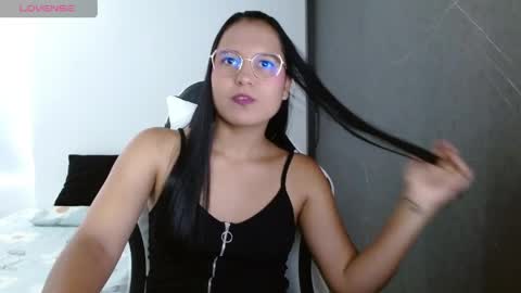 Snapshot of candy_rosemaryy chatting on April 1, 2026, 7:22 pm Candy online show from April 1, 2026, 7:22 pm