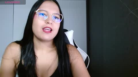 Snapshot of candy_rosemaryy chatting on April 17, 2026, 1:08 am Candy online show from April 17, 2026, 1:08 am