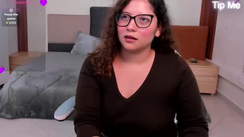 ceci online show from February 15, 2026, 7:51 am