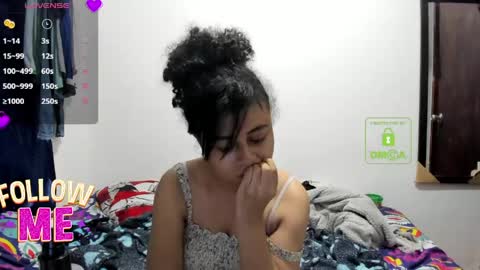 candy_val online show from April 27, 2026, 5:27 am