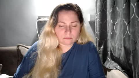 Laura online show from February 10, 2026, 10:25 pm