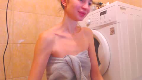 CANDYJESx online show from January 30, 2025, 7:50 am