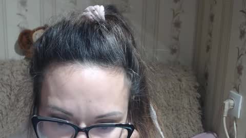 say meow and send tip  online show from December 10, 2024, 12:27 pm