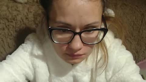 say meow and send tip  online show from December 10, 2024, 5:55 pm