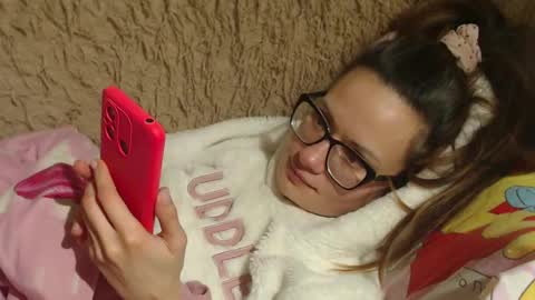 say meow and send tip  online show from January 24, 2025, 7:07 pm