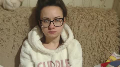 say meow and send tip  online show from February 14, 2025, 12:57 pm