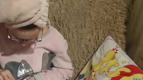 say meow and send tip  online show from February 19, 2025, 8:31 pm