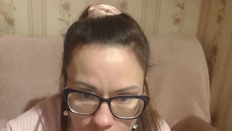 say meow and send tip  online show from February 18, 2026, 12:23 pm