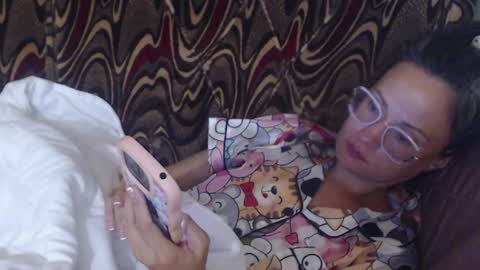 say meow and send tip  online show from May 23, 2026, 10:58 pm