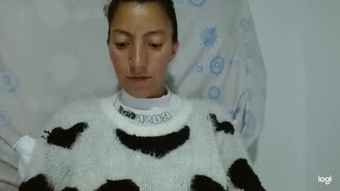 candymilfff online show from September 22, 2025, 4:03 am