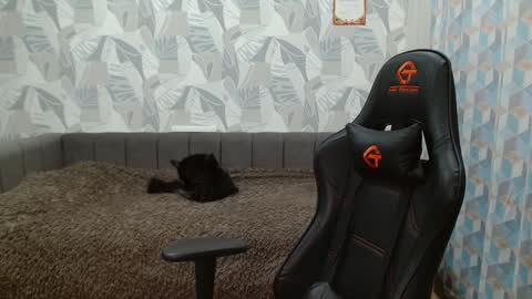 candymini online show from September 20, 2025, 8:59 am