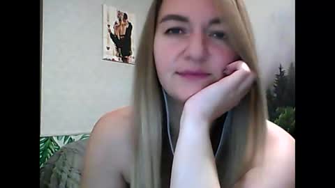 Daisy online show from September 16, 2025, 9:49 pm