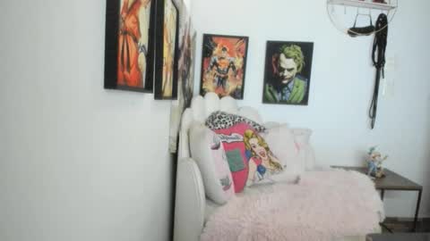 candytyler_ online show from September 18, 2025, 12:18 pm