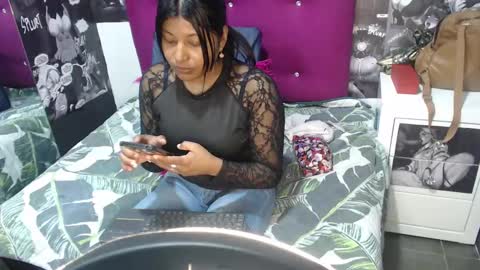 Snapshot of canela_a73 chatting on September 20, 2025, 7:37 pm Canela online show from September 20, 2025, 7:37 pm