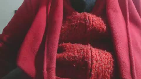 Snapshot of capitanfuturo44 chatting on March 1, 2026, 3:47 pm Cinzia ex regina online show from March 1, 2026, 3:47 pm