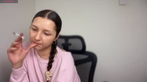 Emma online show from January 15, 2025, 3:07 pm