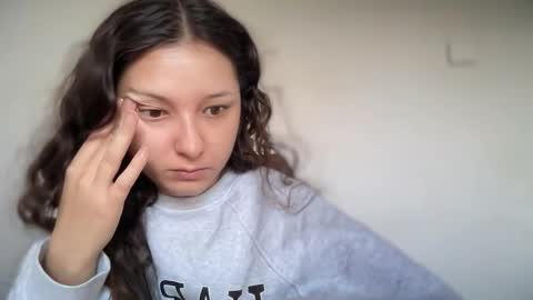 Emma online show from September 18, 2025, 7:21 am