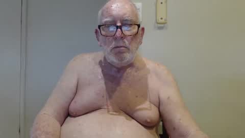 capt5105 online show from December 1, 2024, 10:43 pm